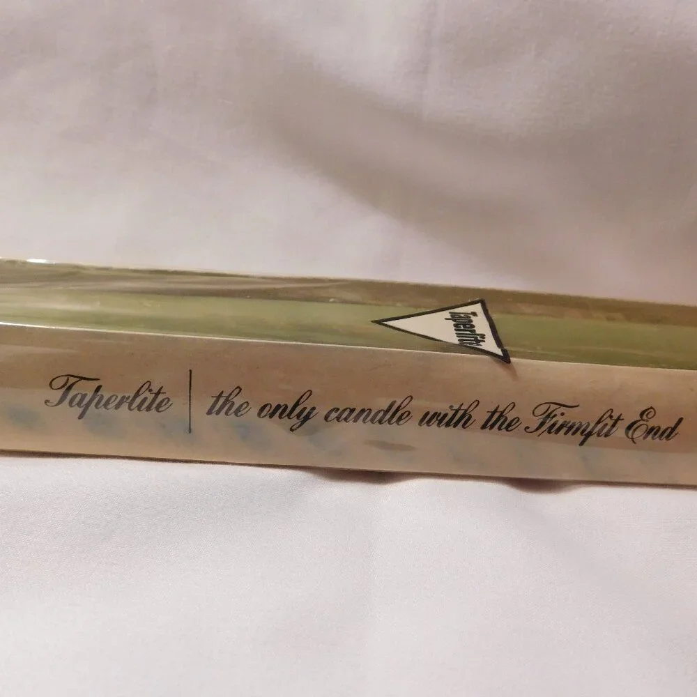 Vintage Will & Baumer Taperlite 15 inch Green Candles NEW in Package
